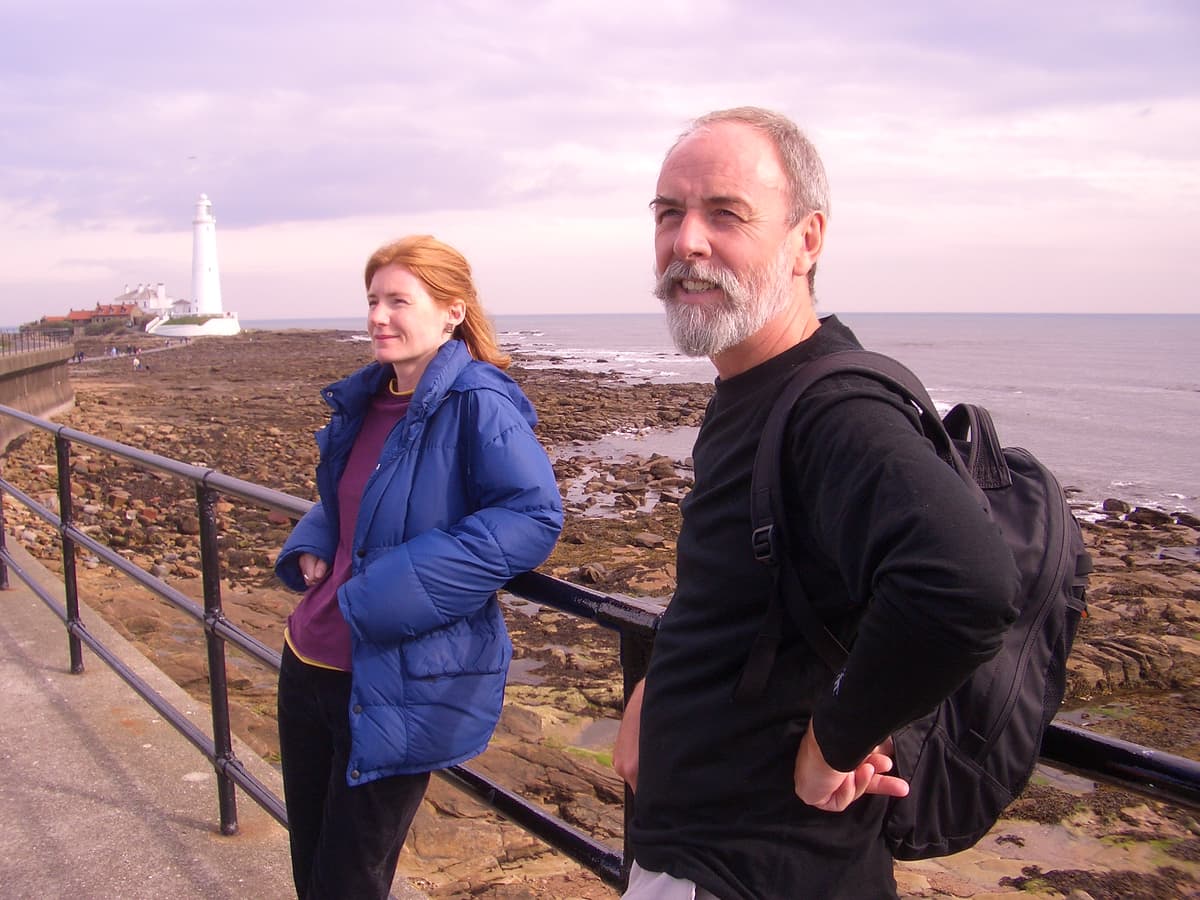 Even with my new short hair-cut I'm not sure I can get away with this gritty smile into the sun type thing, especially with the hand on the hip.  Pippa looks great though.