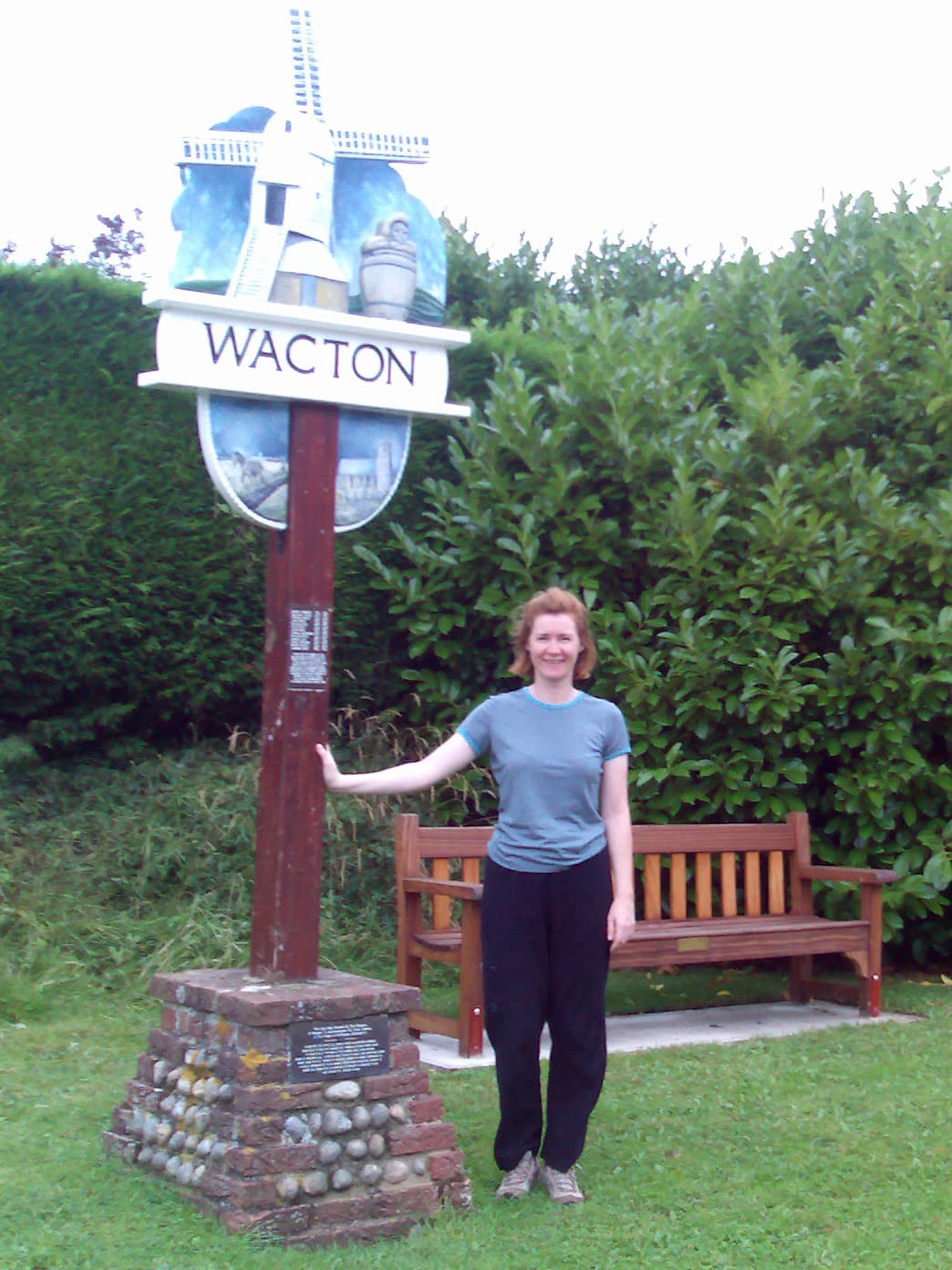We spent four nights in Le Gry's Barn in Wacton (http://www.legry's-barn.co.uk/), Le Gry's was great, a beautiful building, beautifully decorated.  Most of the villages in Norfolk seem to have a sign a bit like this one, with some image to represent the place.