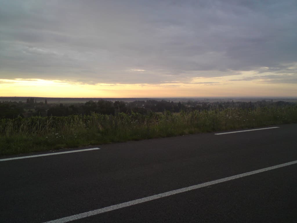 The time stamp on the photo is 5.35am, a beautiful dawn light, no cars and great tarmac.