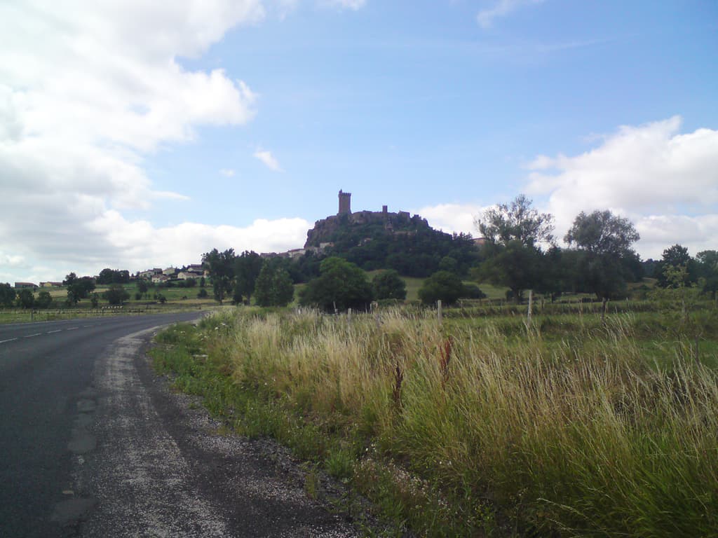 9.37, the first of the Puy's, towns built on plugs of rock that rise above the plain.