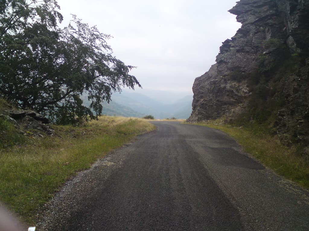 This gives some impression of bits of the next hour, tiny roads curving by cliffs down the quietest valley.  So quite in fact that when I stopped I almost felt I should hold my breath.