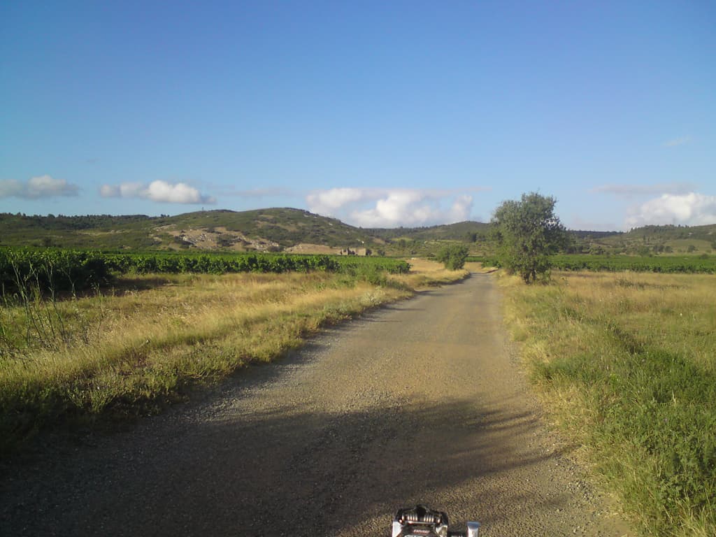 6.56am, I wasn't sure at all if this was the right way - following Benjaminse's route still, but it was a nice road, track, even if it did look as though no one ever used it.
