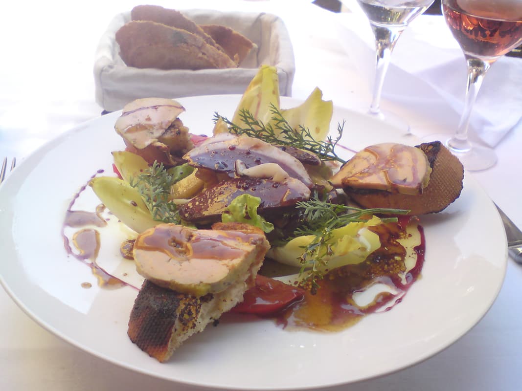 <p>This was the first course, magret ham, with foie gras micuit, with salad and a very good balsamic dressing.&nbsp; I just love foie gras be it pat&eacute;, micuit, or po&ecirc;l&eacute;.</p>