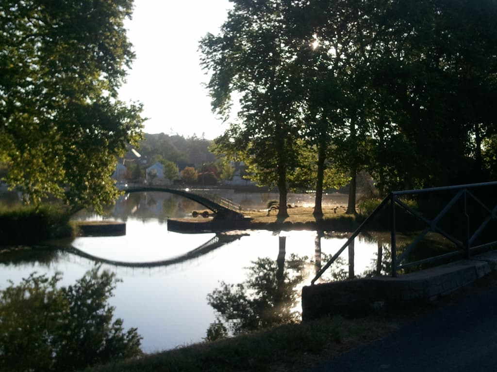 <p>This is a shot of one of those bridges and canals I mentioned. &nbsp;No one out, no one about, save a few heron and swifts and swallows.</p>