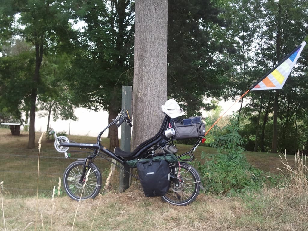 <p>I crossed from the north bank to the south at Fourchambault and once again joined a section of the Loire cyclepath that ran along the top of raised banks by the river. &nbsp;Very nice, and quite quick too. &nbsp;This is my breakfast stop, fruit and an energy bar since I'd not managed, or been bothered, to cycle into the couple of towns I'd skirted in order to find a boulangerie.</p><p>Shortly after this the Loire turns right and I follow the Allier, quite closely for 30km. &nbsp;Lovely riding, hillier, but not too much so. &nbsp;Up one hill I was overtaken by three racers out with a group of others. &nbsp;I managed to stay reasonably in touch, with the three leaders and held off the larger group chasing, though I doubt any of them were trying as hard as me. &nbsp;Caught them on the next down hill though with my max for today of 55.4km/hr and they didn't catch me for the next 4km when I turned off to follow signs for Apremont. &nbsp;It was fun to stretch my legs and up the effort for a bit on nice tarmac.</p>