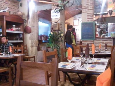 Souvigny. Restaurant: La Ferme de Jeanne