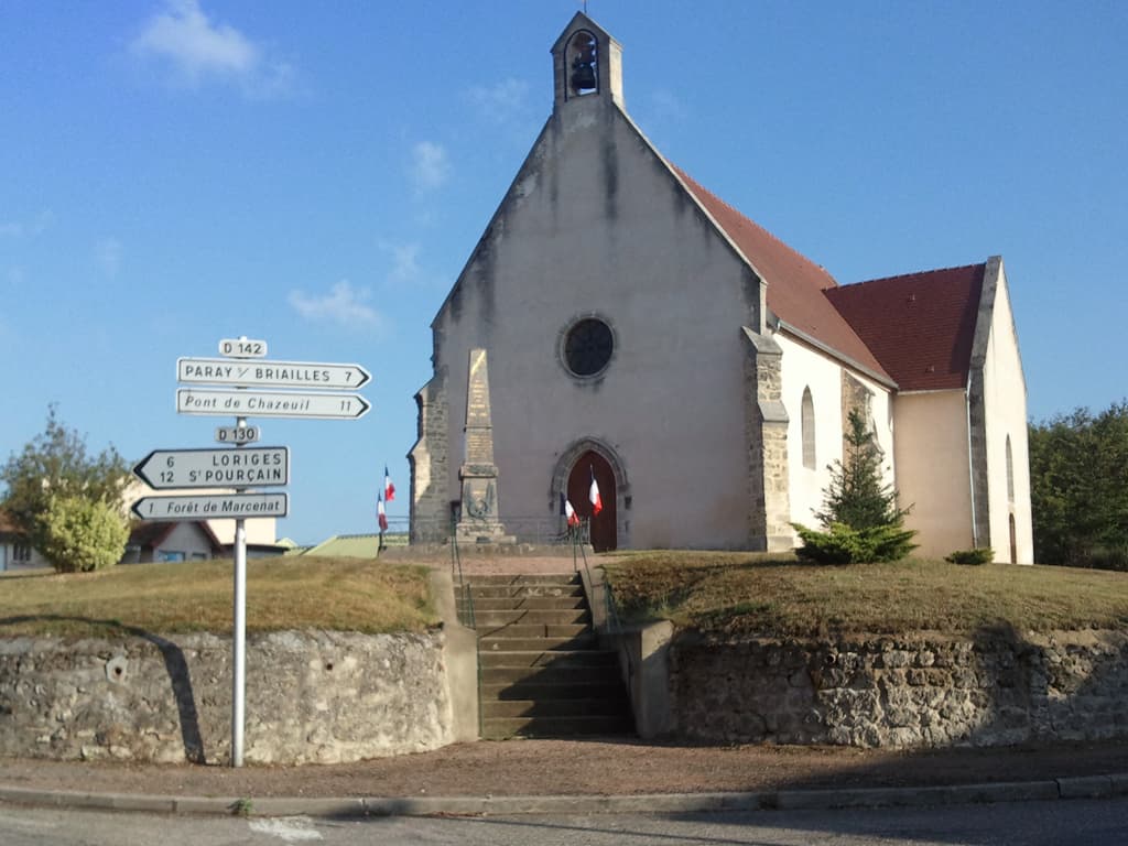 <p>Thought I'd stop for breakfast in the shade. &nbsp;Click on the photo to see the little chapel opposite.</p><p>There were lots of cyclists out for a ride, it was the 14th so I imagine lots of people are on holiday, Bastille Day. &nbsp;Most say hello, though some don't even reply when I've said hello. &nbsp;How horrible for them, they've bought the latest lightweight carbon fibre bike with titanium extras, aerodynamic tight-fit lycra and&nbsp;in their effort to cut down on weight they've even had to abandon normal everyday politeness.</p><p><img title="Wink" src="./scripts/tiny_mce/plugins/emotions/img/smiley-wink.gif" border="0" alt="Wink" /></p>
