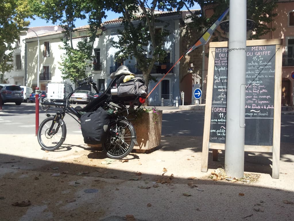 <p>I stopped to get lunch, a very nice oxtail stew, at St Andr&eacute; de Sangonis. &nbsp;I'd gone on too far last time and ran out of water and was famished so this time I knew better.</p>