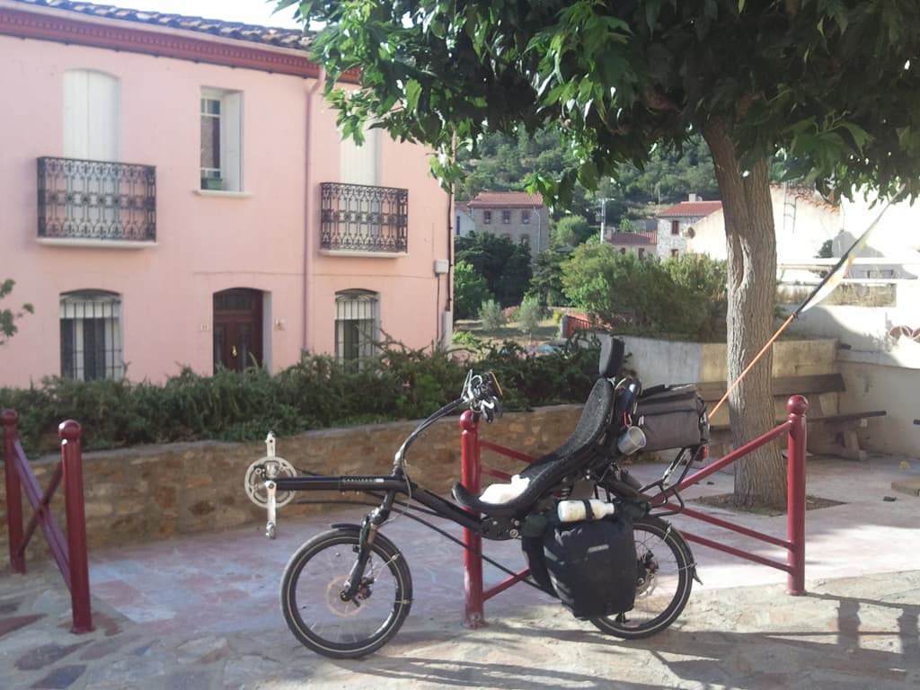 <p>Indeed there was a bakers, more like a general store actually, they even had roast chickens though they weren't ready yet. &nbsp;Pity, I could have eaten one, no trouble.</p><p>What I did buy was a couple of cakes, one of which was like a log type cake, one of those where cake is wrapped around a cream filling. &nbsp;It looked great and the first mouthful was tasty but, my god, it was sweet, even for me. &nbsp;In the end I had to throw it away.</p>