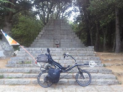 Col de Manrella: Monument to Lluis Company's