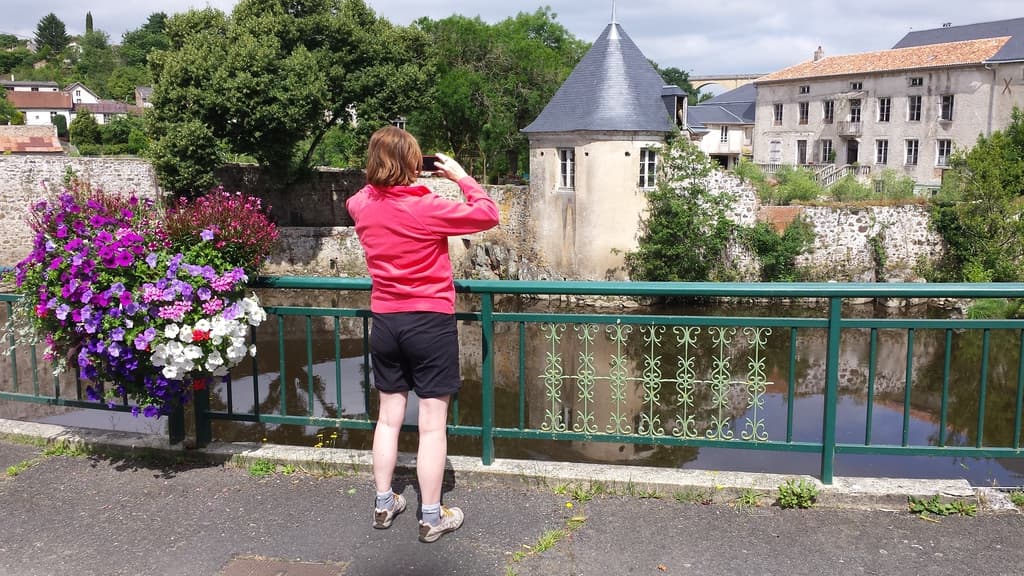 This photo could be L'Isle-Jourdain in fact. A beautiful town which, unable to find the road out, we drove around about 5 times, each time making a slight variant on the previous error.