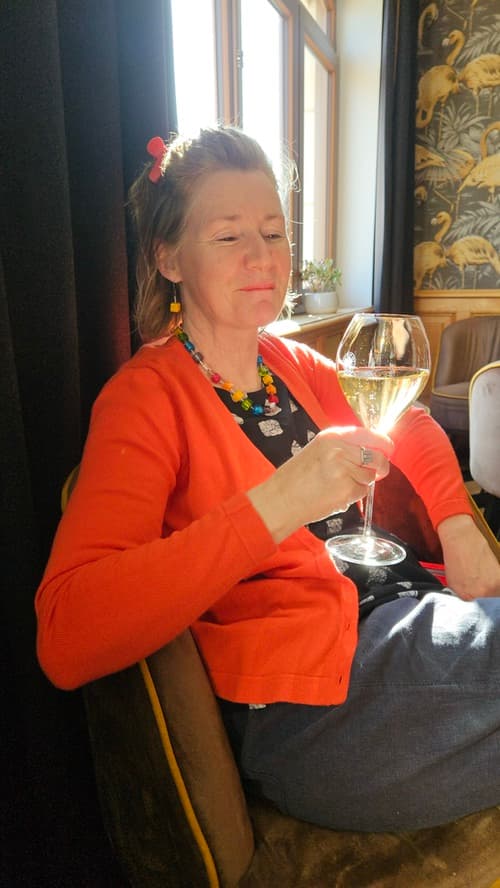 Our first French Hotel, in Armes de Champage, and onwards