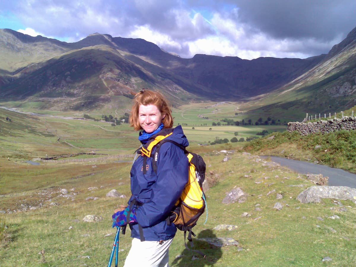 This is the point where the path meets the road at the hause at Side Pike before the road drops down to Great Langdale.  We, by contrast, go up at this point to contour at first and go up Redacre Gill.